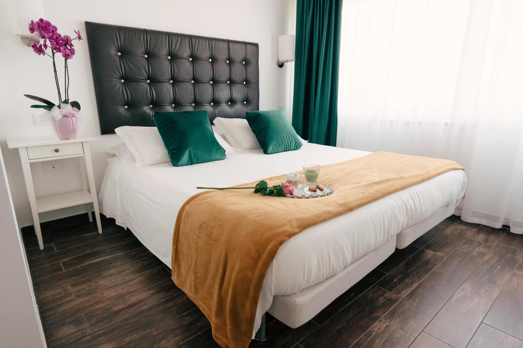 Zyra Garden Club Bed & Breakfast Акуавива деле Фонти Екстериор снимка