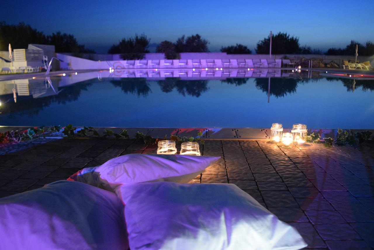 Zyra Garden Club Bed & Breakfast Акуавива деле Фонти Екстериор снимка