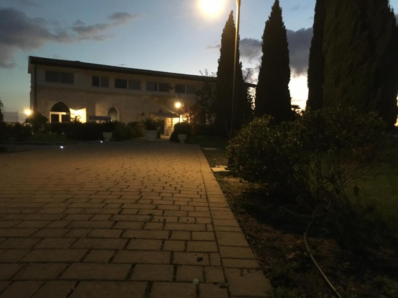 Zyra Garden Club Bed & Breakfast Акуавива деле Фонти Екстериор снимка